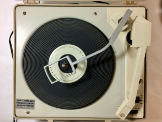 INTACT VINTAGE GE PORTABLE RECORD PLAYER TURNTABLE 45 33 78 2