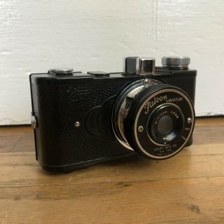 Vintage Falcon Miniature 127 Film Camera Bakelite Utility Mfg Co York