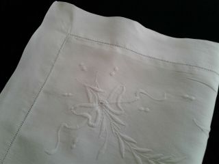Vintage Irish Linen Oxford Pillowcase Whitework To Each Corner.