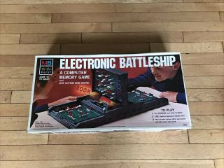 Electronic Battleship Board Game 1977 Vintage MB Milton Bradley Complete 2