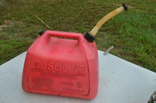 Vintage Pre - Ban Rubbermaid Gott 5 Gallon Vented Gas Can Pre - Owned