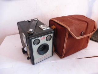Found Antique Cased Kodak Box Brownie Flash 111 Camera Takes 620 Film Vgc