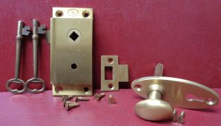 1 Vintage Nos Norwalk Lock Co Cabinet Door Latch Knob Skeleton Key Strike Plate