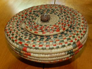Inuit Eskimo Vintage Native Indigenous Art Hand Woven Round Basket,  W/lid