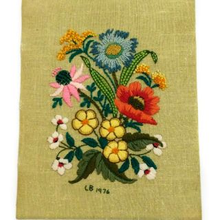 Vintage 1976 Finished 11 " X14 " Embroidery Needlework On Linen Flowers