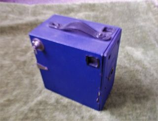BLUE Ensign E29 Box Camera 2