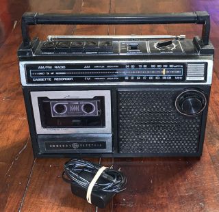 Ge 3 - 5207a Vintage Am/fm Cassette Recorder Player Radio Boom Box