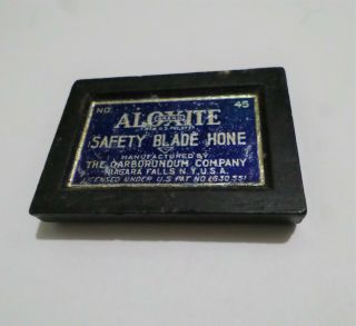 Vintage No.  4 5 Aloxite Safety Blade Hone Carborundum Co.  Niagara Falls N.  Y.  Usa