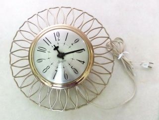 Authentic Vtg Mid Century Modern Ornate Gold Domed Sessions Kitchen Wall Clock