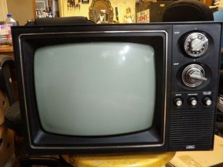 12” Vintage Sears Solid State Television 562 - 50180700.  1977.  Well