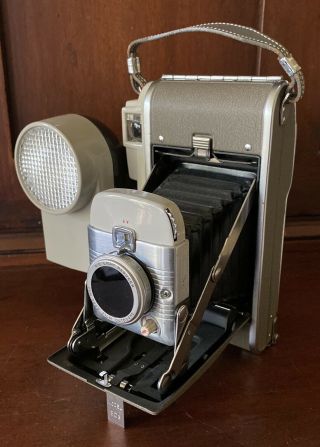 1960’s Polaroid Land Camera Model 80b W/ Case & Flash Vg,  Cond.