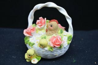 Vintage Georgian Bone China Miniature Porcelain Basket W/hen&chicks In Rose Bed