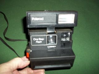 Vintage Polaroid One Step Flash Instant Camera W/strap Uses 600 Film