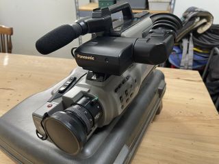 Panasonic AG - 190 VHS Movie Camera Camcorder With Case No Charger Or Battery 2