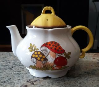 Vintage Sears,  Roebuck And Co.  Mushroom Design Porcelain Tea Pot W/lid