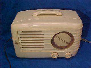 1940s Emerson Model 581a Radio Designed By Norman Bel Geddes Ivory Case