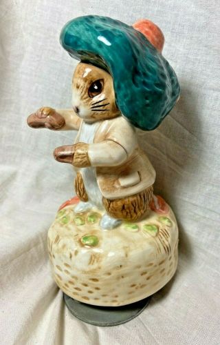 Vintage Schmid Beatrix Potter Peter Rabbit Porcelain Figurine Music Box 1988