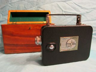 Vintage Eastman Kodak Cine - Kodak Eight - 25 Camera With Wooden Box