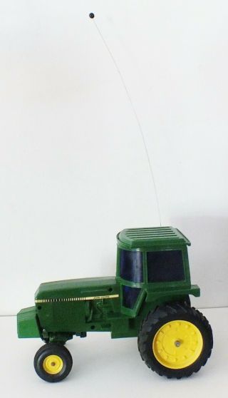 Ertl John Deere Remote Control Farm Tractor 1/16 Toy Vintage - No Remote
