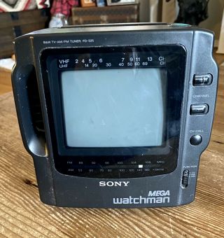 Vintage Sony Mega Watchman Walkman Portable Tv Am/fm Radio Fd - 525