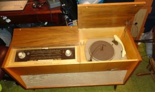 Grundig Majestic Stereo Record Player And Radio Fm/bc/sw M 11 Px Console