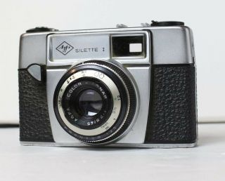 Agfa Silette I Vintage Film Camera With Leather Case.