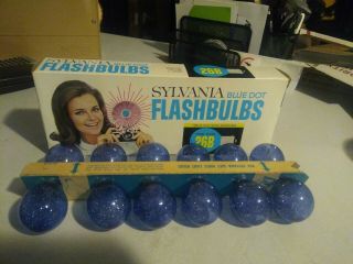Vintage Sylvania Blue Dot Flashbulbs 26 B Box Of 12