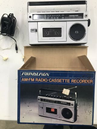 Vintage Electronics Soundesign Model 4423 Am/fm Cassette Portable Radio