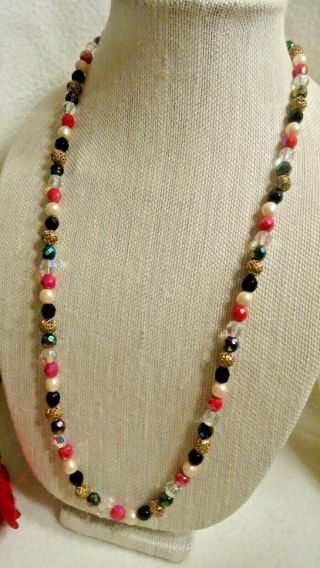 Miriam Haskell Vintage Multi - Colored Glass Beads Necklace Pretty