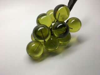 Vtg Mid Century Large Green Lucite Acrylic Green Grapes Cluster Driftwood Stem