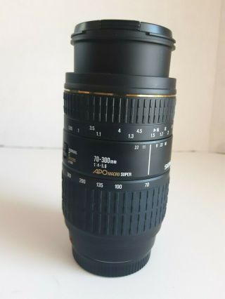 Sigma 70 - 300mm f/4 - 5.  6 APO Macro EF Lens With Case 3