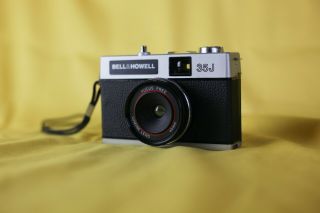 Bell Howell 35j 35mm Camera With 45mm Lumina Lens Focus