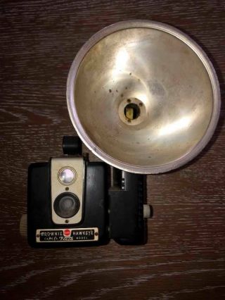 Vintage Kodak Brownie Hawkeye Flash Model Film Camera With Kodalite Flash