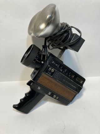 Sears Sound 199/s 6x Zoom Xl Macro 8mm Camera W/ Bell & Howell Light