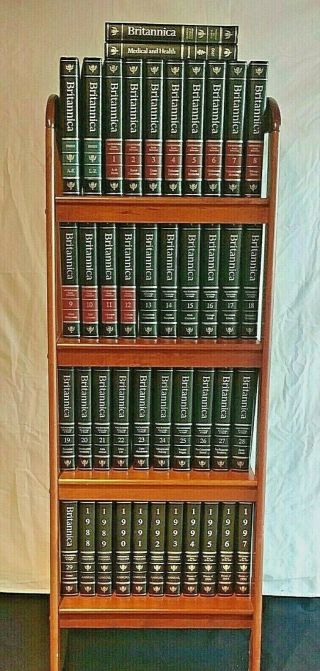 Encyclopedia Britannica 15th Edition Complete Set 32 Volume 1988 Edition