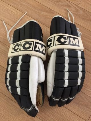 Vintage Men’s Ccm Pro - Gard Thumb Hg - 3000 Gloves Near