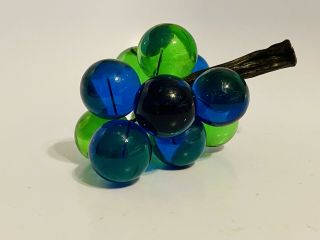 Vintage Retro Mcm Lucite Acrylic Blue / Green Grapes Cluster W Stem