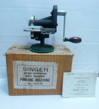 Vintage Singer Hand Operated Ball Bearing Pinking Machine W/box