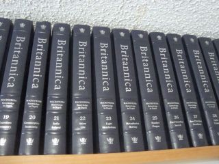 Encyclopedia Britannica 15th Edition Complete Set 36 Volumes PLATINUM EDITION 4