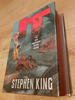 The 25th Anniversary Special Edition - Stephen King - IT - Cemetery Dance 3