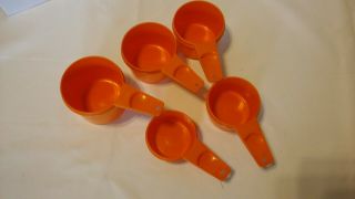 Vtg Tupperware Set Of 5 Measuring Cups 1 Cup,  3/4,  2/3,  1/2,  1/3cup Orange