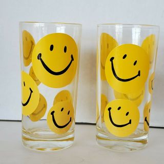 2 Vintage Smiley Face Collectible Drinking Glass Tumblers 5 1/2 " Tall 10 Ozs.