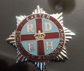 Vintage Exeter School Of Radiography Rd&e Hospital Enamel Badge