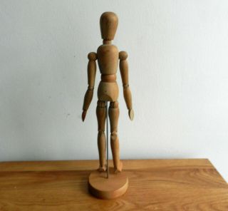 Vintage wooden jointed manikin lay figure artists model 33.  5cm 3