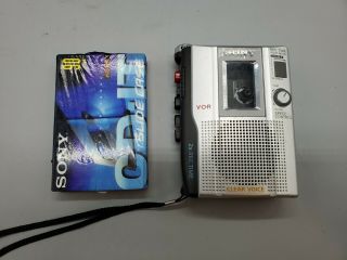 Sony Tcm - 200dv Handheld Silver Vintage Cassette Voice Recorder