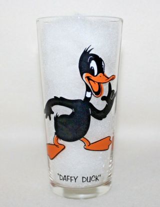 Vintage 1973 " Daffy Duck” Warner Bros Looney Tunes Pepsi Collector Series Glass