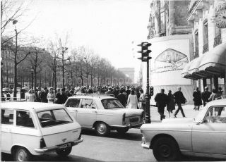 Street Scene Paris France 5 X 7 Found Photograph Vintage B,  W 012 20 Z