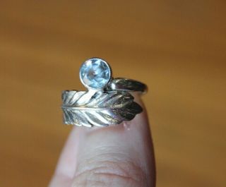Sterling Silver 925 Ring Size 6 Vintage Bezel Set Blue Topaz Feather Leaf Wrap