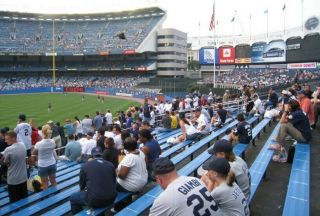 Old NY Yankee Stadium Bleacher Bench Seat w/ MLB Hologram and Bonus Seat Bottom 6