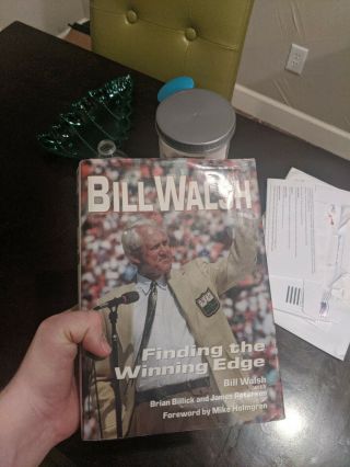 Finding The Winning Edge By Bill Walsh. ,  1998